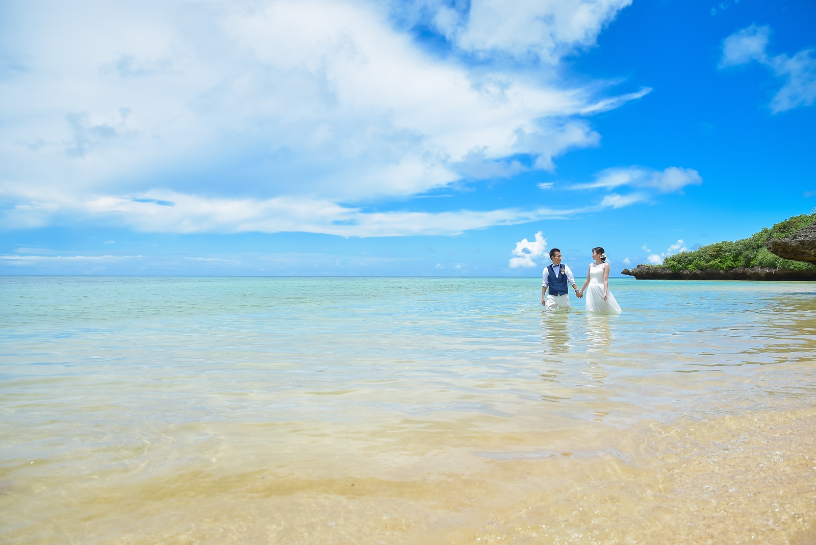 お二人で海の中へ