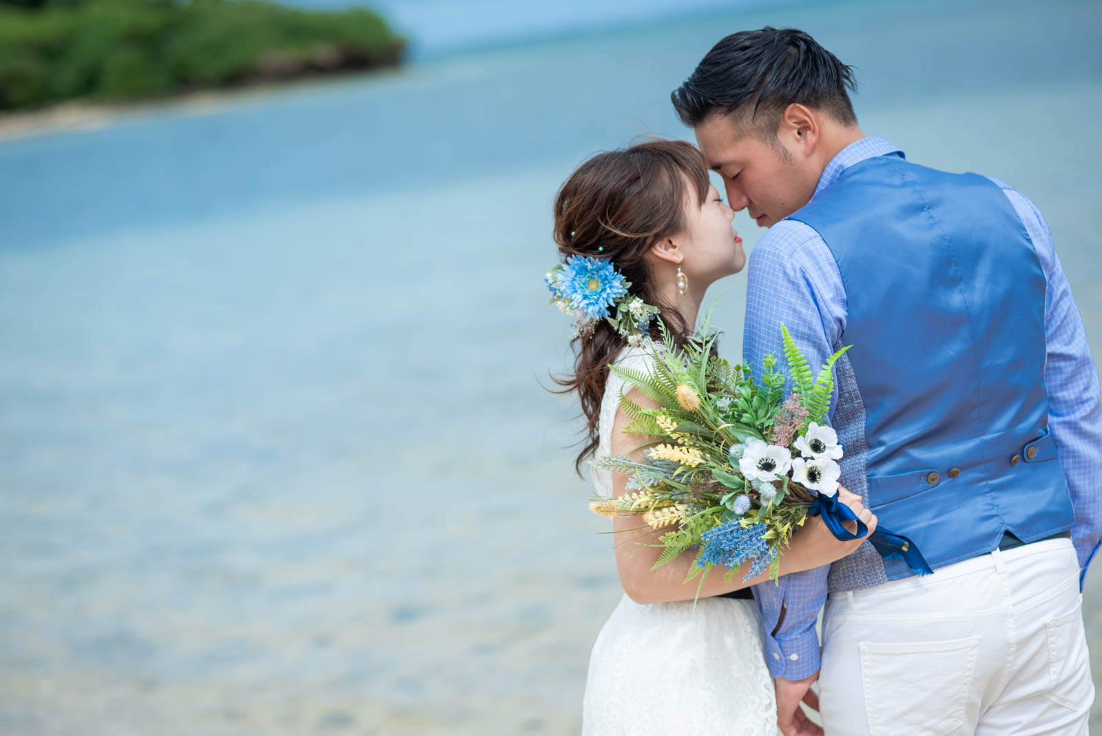 おでこを合わせて