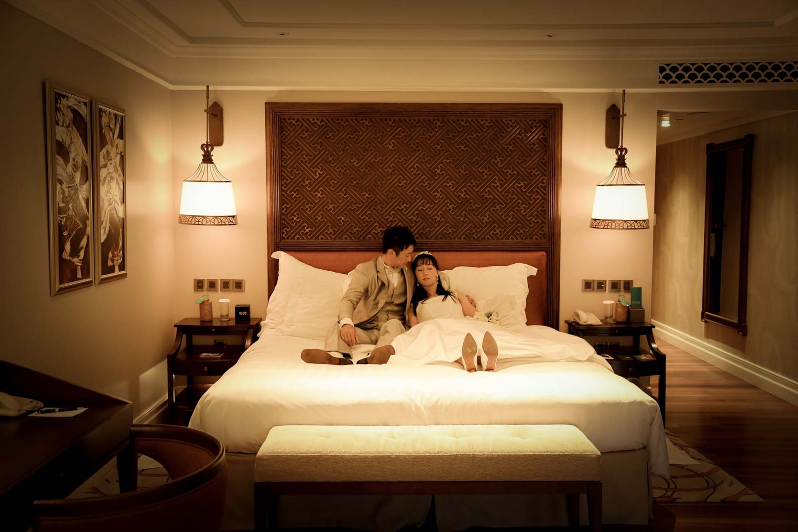 ベッドで寝転び