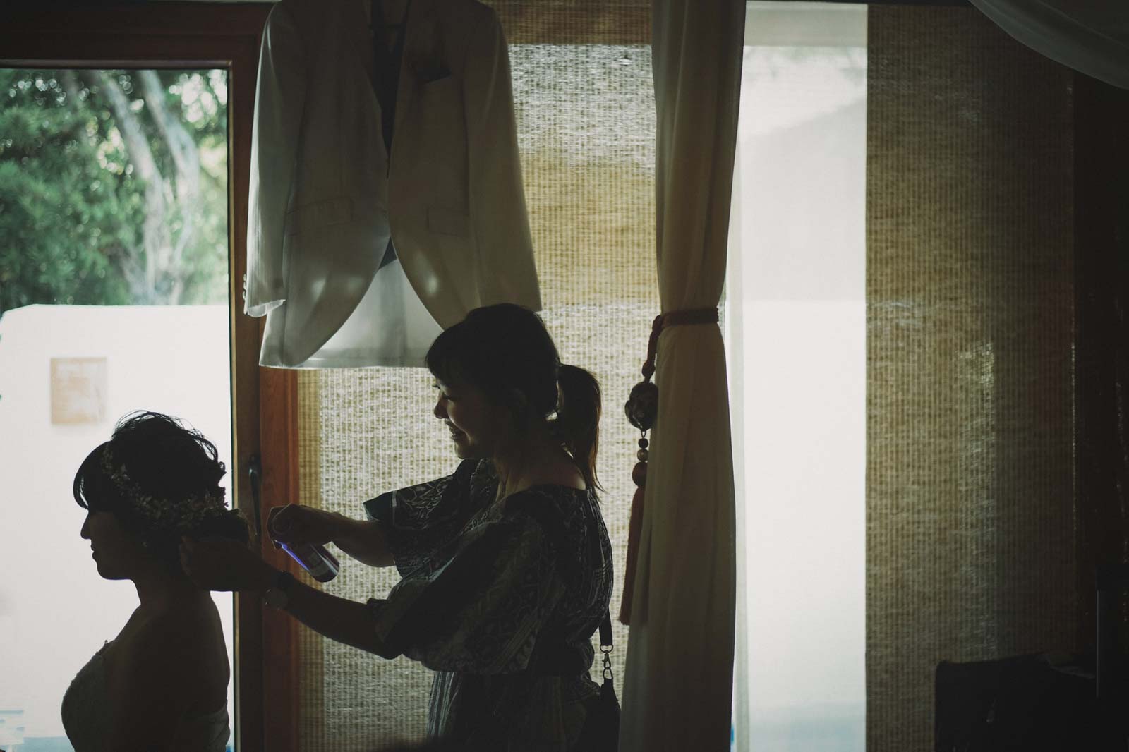 花嫁の支度風景